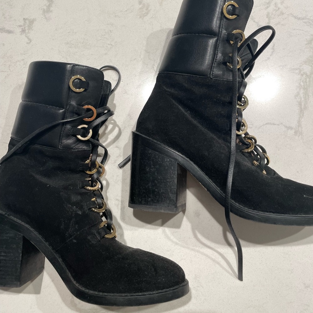 stuart weitzman boots size 6